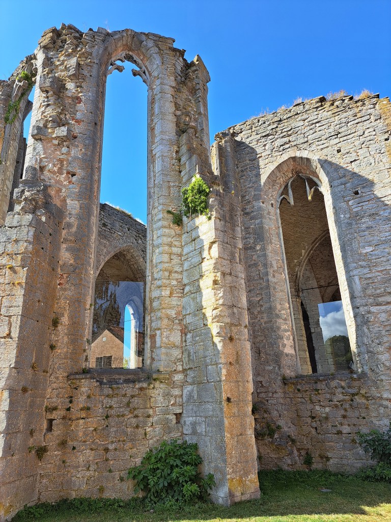 Old, medieval church ruins in the center of Visby! (Gotland) Blogger.