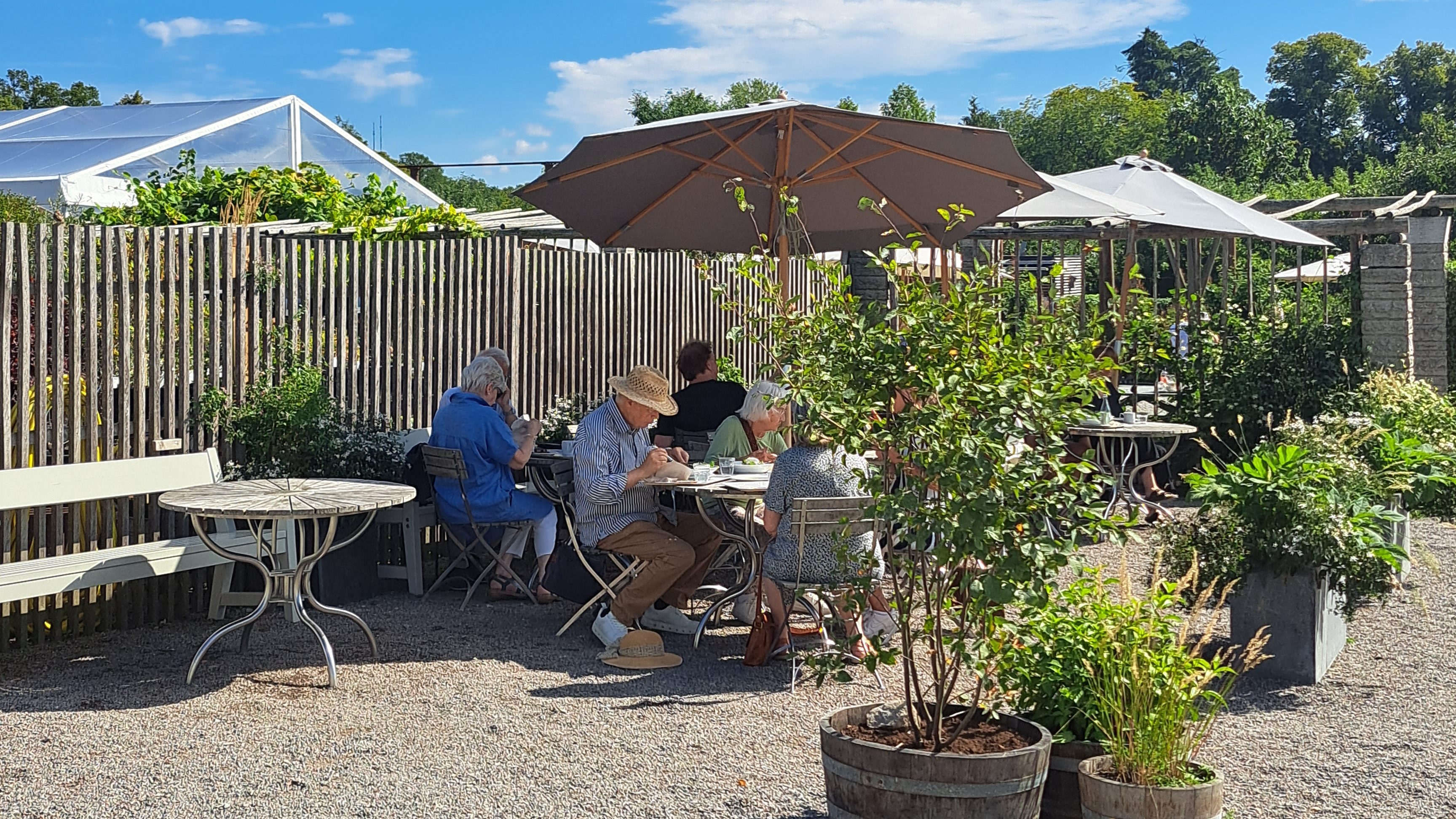 Sofia Lena Perissinotto, blogger. Rosendal Garden Café.