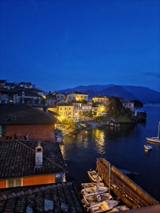 I am Sofia Lena Perissinotto, I am a blogger, content creator. In this article I write about the charming village of Varenna, on the Como Lake, Italy. I also write about my culinary experience in Varenna, my favourite food places :) Some of the places I've been to and which I love are Osteria Quatro Pass, Albergo Milano. This photo is taken at Albergo Milano (Varenna).