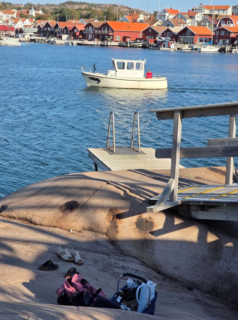 Hi, I'm Sofia Lena Perissinotto. I am a travel blogger. In this article I write about the West Coast of Sweden, in particularly about some coastal towns I've been to this summer. This photo is taken in Bovallstrand.