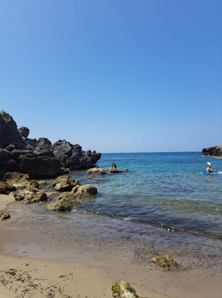 Hi, I'm Sofia Lena Perissinotto. I am a travel blogger. In this article I write about Cilento located in the Campania region of Italy. The photo is taken from the Passeggiata delle Quattro Spiagge, in Marina di Camerota.