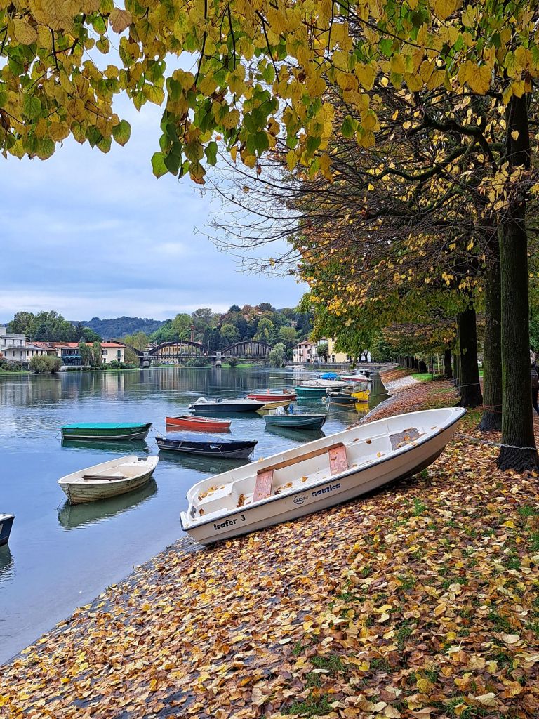 I am Sofia Lena Perissinotto, I am a travel blogger. In this blog post I write about the charming, picturesque town of Brivio in the province of Lecco, Lombardy region, Italy. I also write about some of my favourite cafes, the famous old bridge and the Northern Adda Park.