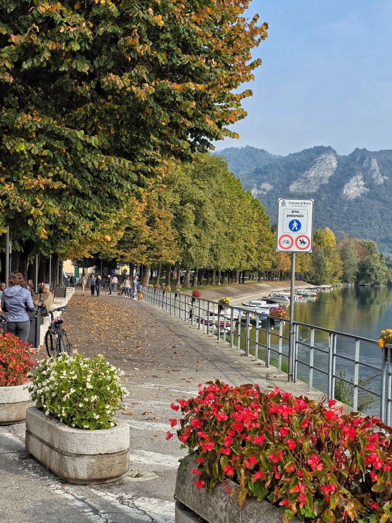 I am Sofia Lena Perissinotto, I am a travel blogger. In this blog post I write about the charming, picturesque town of Brivio in the province of Lecco, Lombardy region, Italy. I also write about some of my favourite cafes, the famous old bridge and the Northern Adda Park.