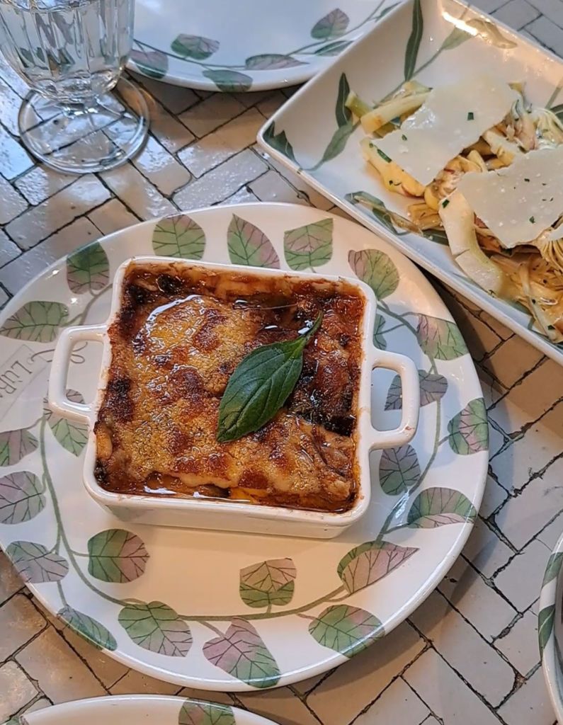 Hi, I'm Sofia Lena Perissinotto, I am a wellness, food blogger. In this foodie article, I write about LùBar, a stunning Sicilian restaurant located in the heart of Milan.