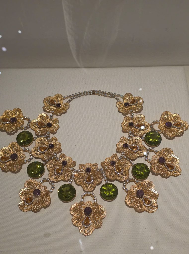 In this article, I explore Dalí e la Moda—a beautiful, new exhibition highlighting Salvador Dalí’s relationship with fashion and art at Palazzo Reale, right next to the Duomo.