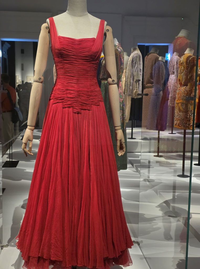 In this article, I explore Dalí e la Moda—a beautiful, new exhibition highlighting Salvador Dalí’s relationship with fashion and art at Palazzo Reale, right next to the Duomo.