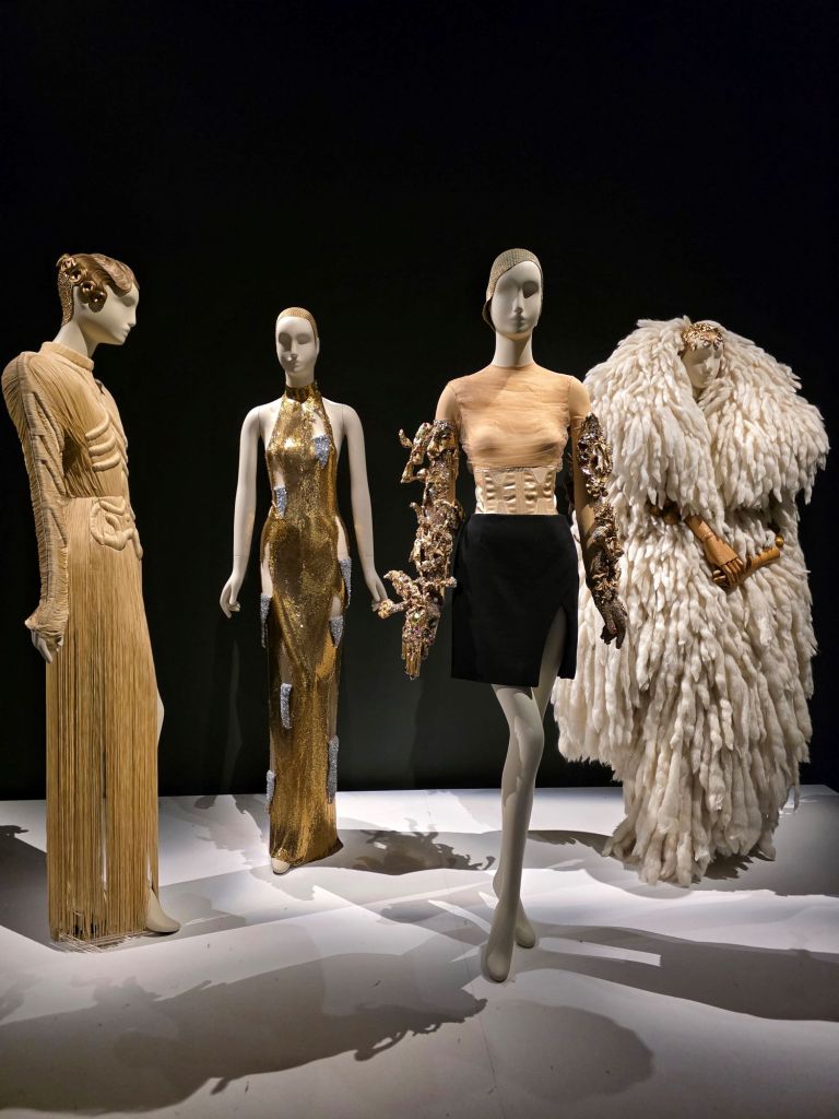In this article, I explore Dalí e la Moda—a beautiful, new exhibition highlighting Salvador Dalí’s relationship with fashion and art at Palazzo Reale, right next to the Duomo.